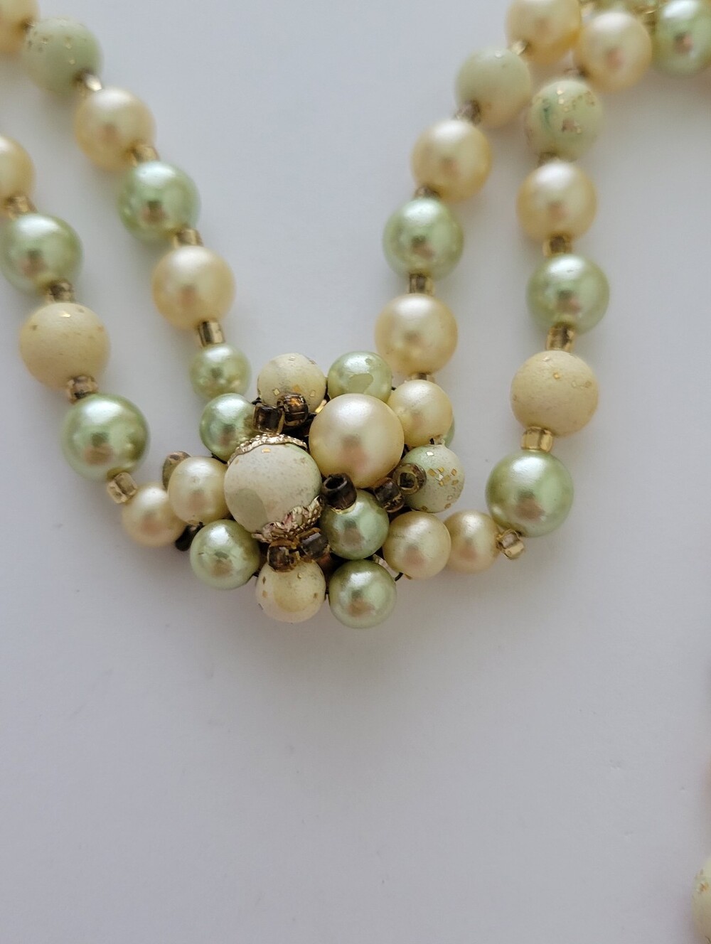 Vintage Signed Japan Green Yellow Pearls Two Strand Necklace 20" Feminine - Picture 12 of 13